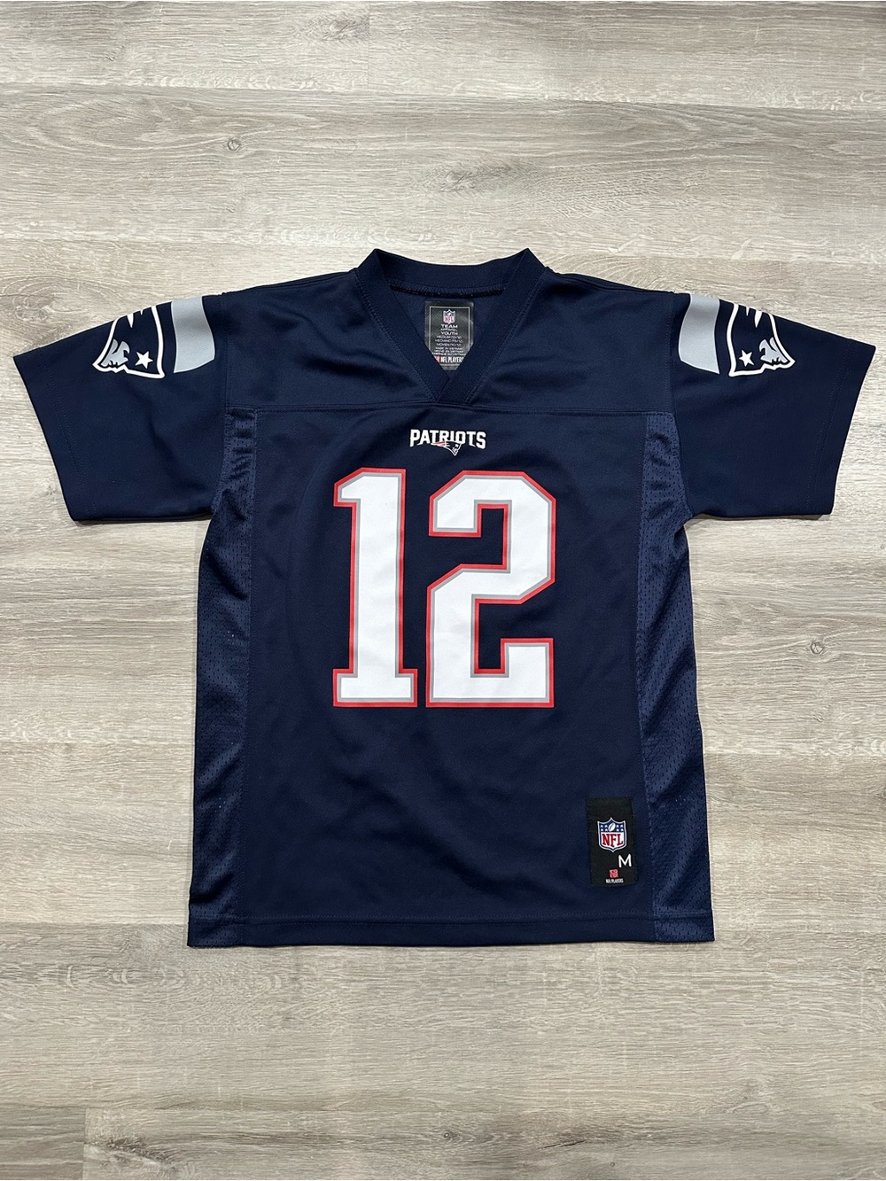 N111 NFL Apparel New England Patriots Tom Brady #12 Jersey Youth Medium 10/12